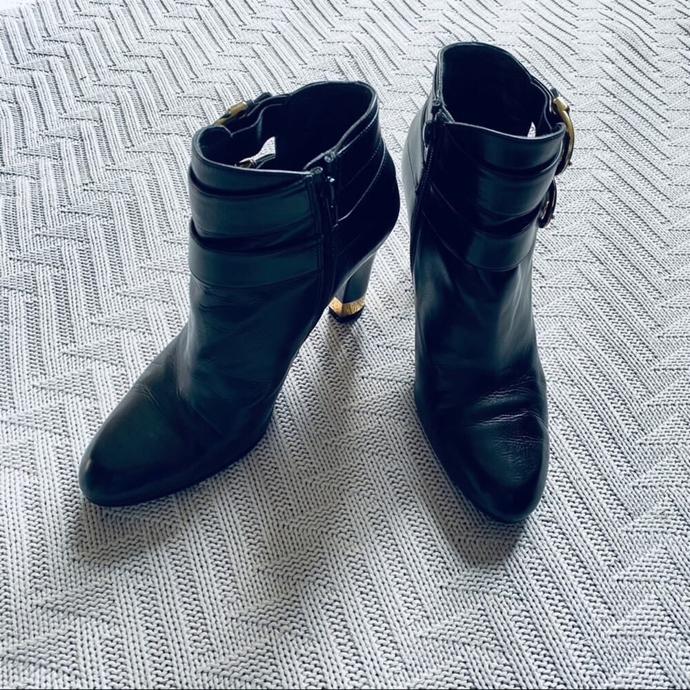 Stuart Weitzman black leather heeled ankle boots